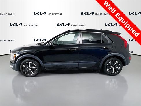 Used 2023 Kia Niro EX image 5
