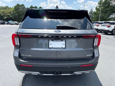 Used 2025 Ford Explorer Active w/ Active Comfort Package AWD/4WD image 29