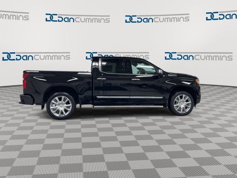 New 2026 Chevrolet Silverado 1500 High Country AWD/4WD image 9