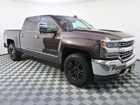 Used 2016 Chevrolet Silverado 1500 LTZ AWD/4WD image 8