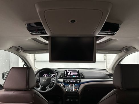Used 2025 Honda Odyssey Touring image 37