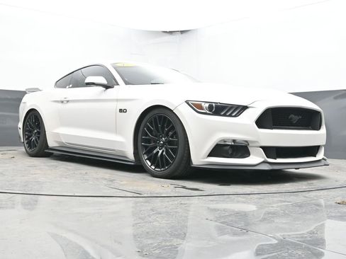 Used 2017 Ford Mustang GT Premium w/ GT Performance Package image 36