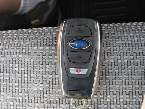 Used 2025 Subaru Outback Premium AWD/4WD image 28