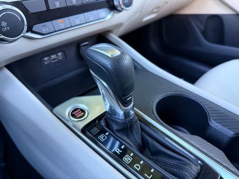 Used 2020 Nissan Altima 2.5 S FWD image 17