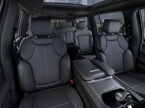New 2026 Jeep Grand Wagoneer L 4WD image 16