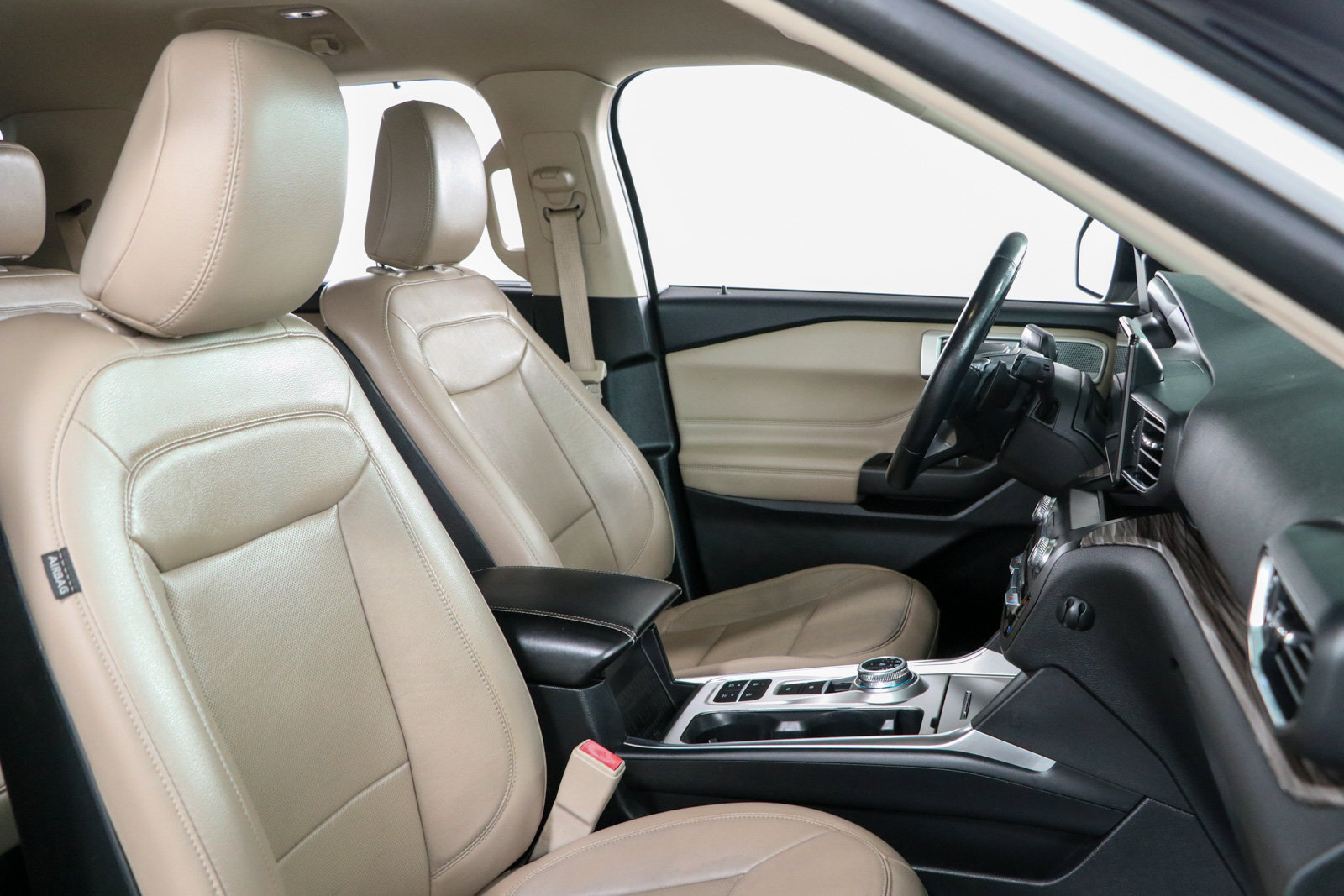 Used 2020 Ford Explorer Limited RWD image 27