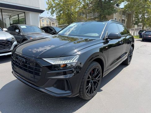 Used 2023 Audi Q8 Premium Plus w/ Premium Plus Package AWD/4WD image 11