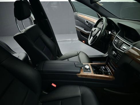 Used 2012 Mercedes-Benz E 350 4MATIC Sedan image 27