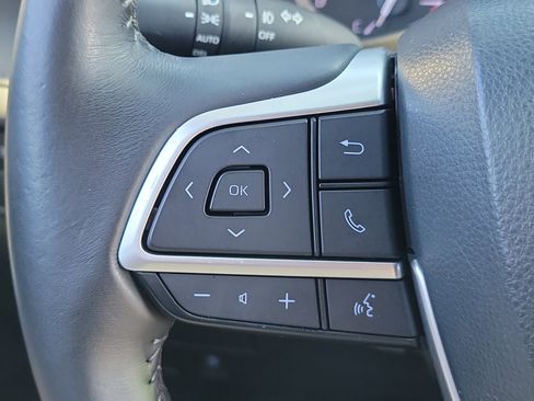 Used 2022 Toyota Highlander XSE image 3