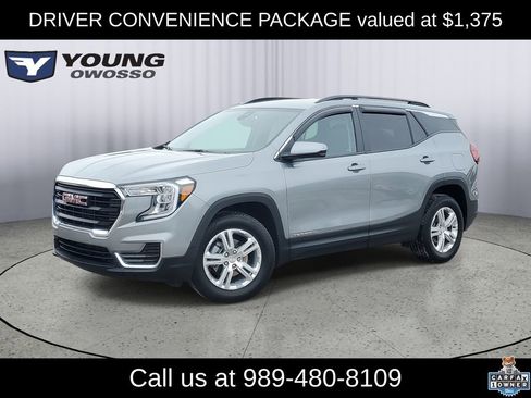 Used 2024 GMC Terrain SLE w/ Driver Convenience Package image 1