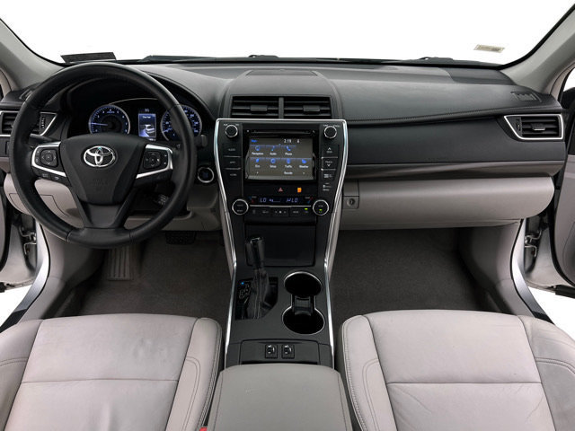 Used 2015 Toyota Camry XLE w/ Moonroof Package FWD image 21