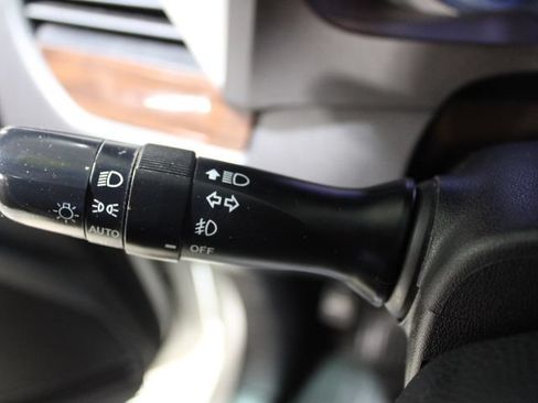 Used 2015 Toyota Sienna Limited Premium w/ Advanced Technology Package FWD image 37