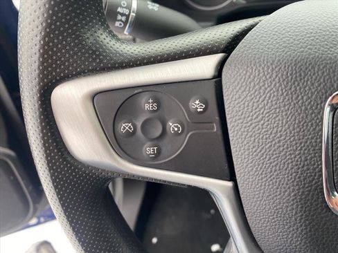 Used 2023 GMC Acadia SLE w/ Driver Convenience Package image 15