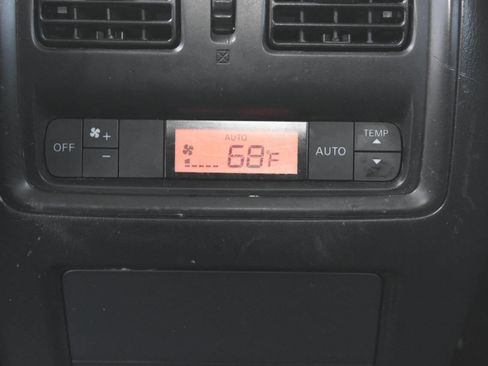 Used 2017 Nissan Pathfinder S image 61