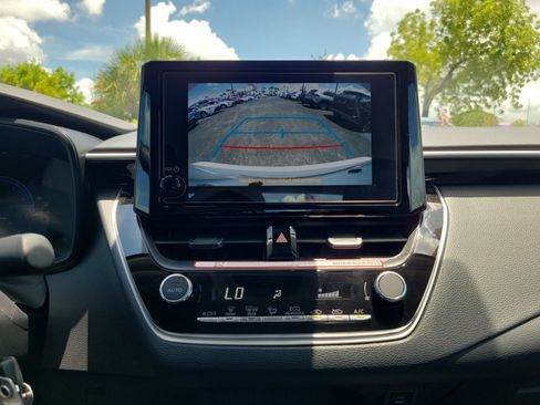 Used 2026 Toyota Corolla LE FWD image 27