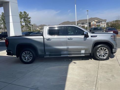 Used 2025 GMC Sierra 1500 Denali image 4