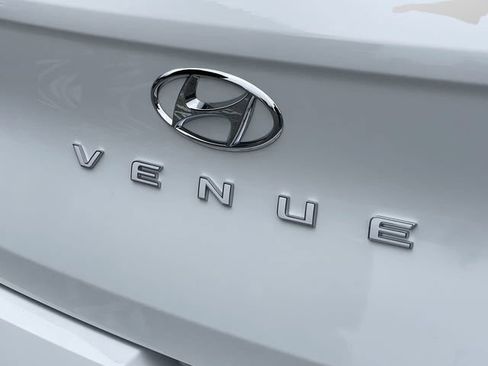New 2026 Hyundai Venue SEL FWD image 44