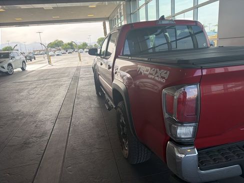 Used 2023 Toyota Tacoma TRD Off-Road image 4