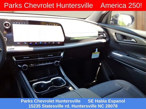 New 2026 Chevrolet Traverse LT w/ Driver Confidence Package FWD image 23
