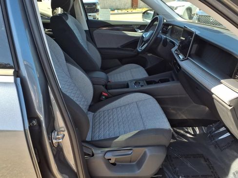 Certified 2026 Volkswagen Tiguan S FWD image 25