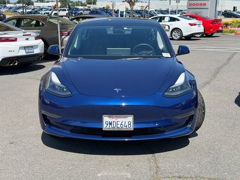 Used 2023 Tesla Model 3 Standard Range RWD image 3