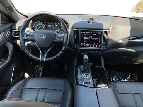 Used 2024 Maserati Levante GT Ultima AWD/4WD image 14