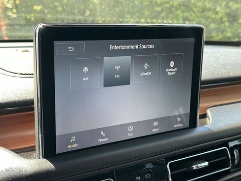 Used 2020 Lincoln Aviator Reserve w/ Equipment Group 201A RWD image 17