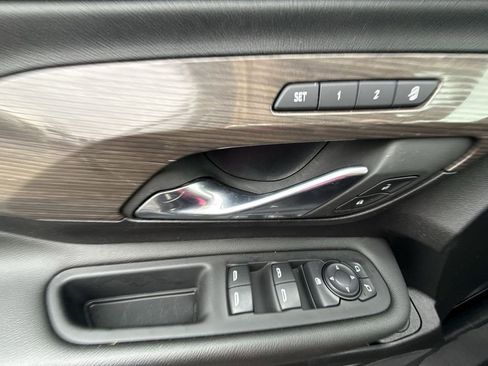 Certified 2024 GMC Terrain Denali w/ Black Diamond Edition image 30