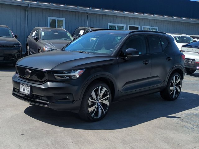 Used 2021 Volvo XC40 P8 Recharge w/ Advanced Package AWD/4WD image 7