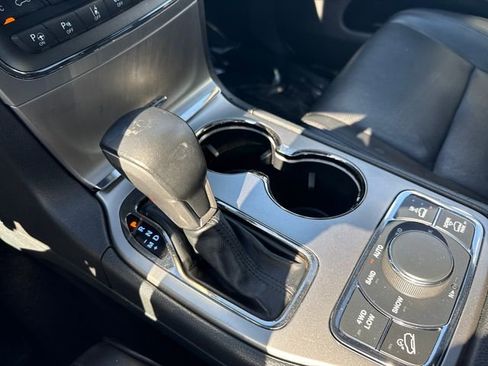 Used 2018 Jeep Grand Cherokee High Altitude AWD/4WD image 26