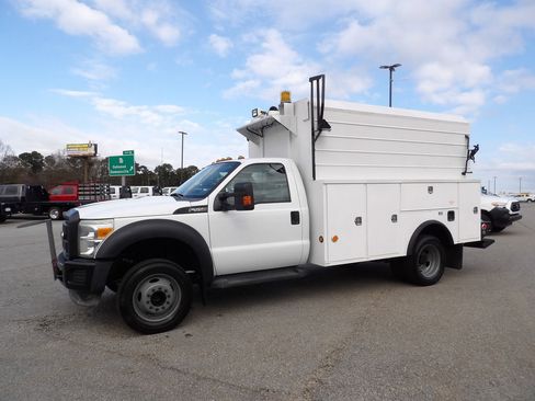 Used 2012 Ford F550 2WD Regular Cab Super Duty w/ Payload Upgrade Pkg image 3