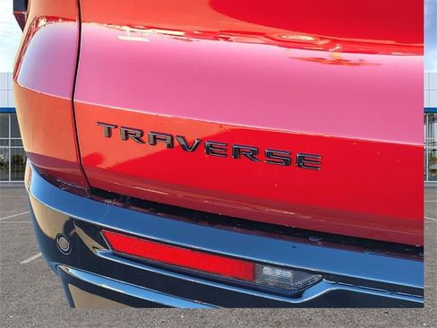 New 2026 Chevrolet Traverse RS image 6