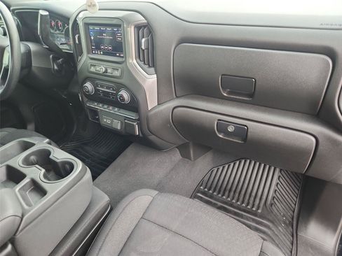 Used 2022 Chevrolet Silverado 1500 Custom AWD/4WD image 27