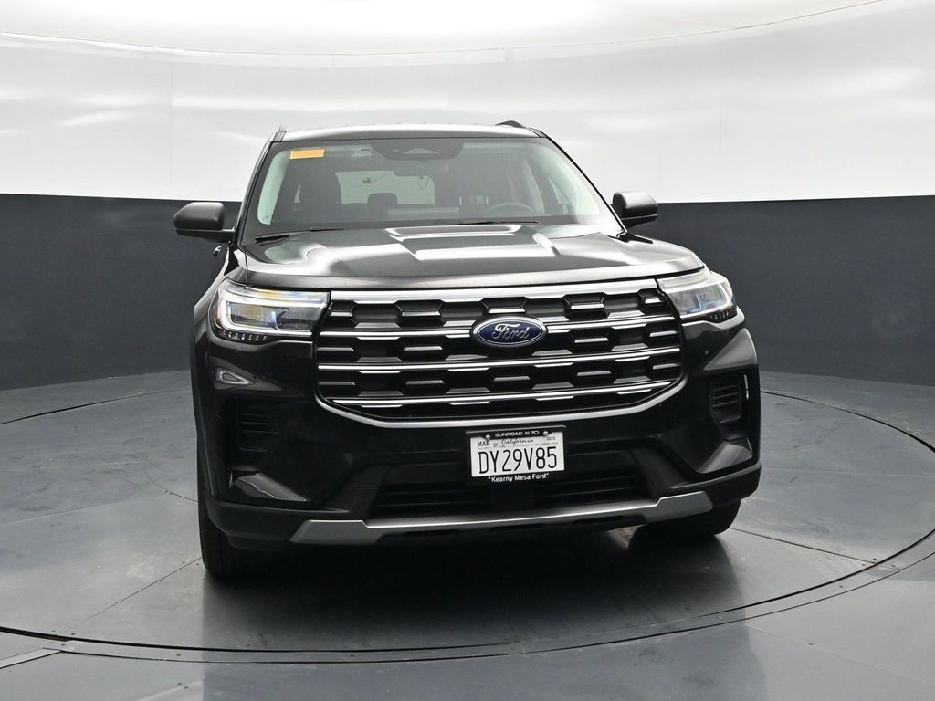 Used 2025 Ford Explorer Active AWD/4WD image 54
