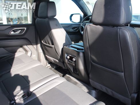 Certified 2024 Chevrolet Tahoe LT w/ Luxury Package image 25