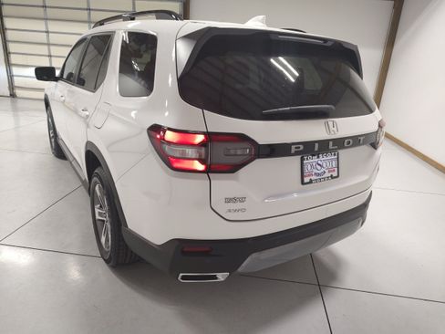 New 2026 Honda Pilot EX-L image 16