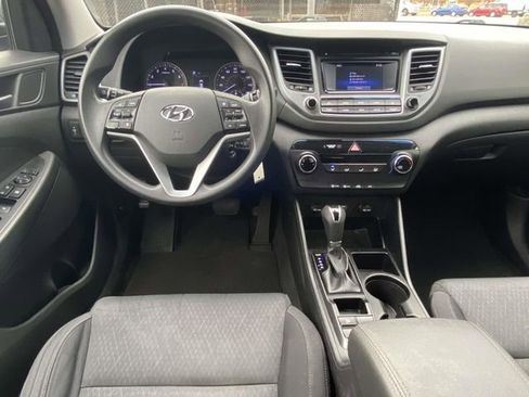 Used 2017 Hyundai Tucson SE image 9