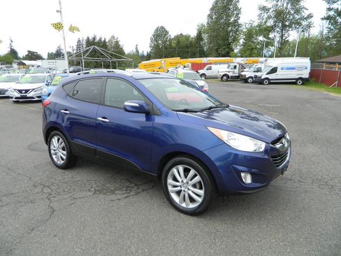 Used 2010 Hyundai Tucson Limited FWD image 2