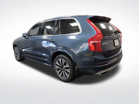 Used 2020 Volvo XC90 T5 Momentum FWD image 3