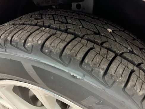 Used 2021 Chevrolet Equinox Premier AWD/4WD image 46
