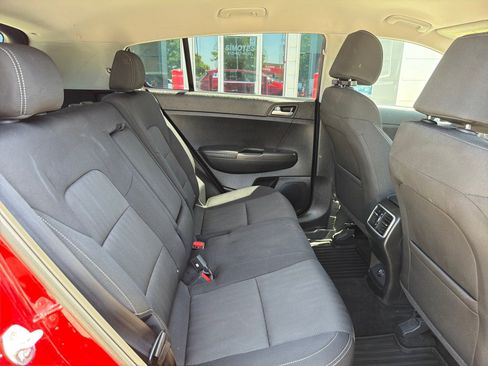 Used 2019 Kia Sportage LX AWD/4WD image 26