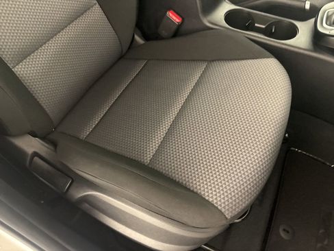 Used 2025 Kia Soul LX image 27