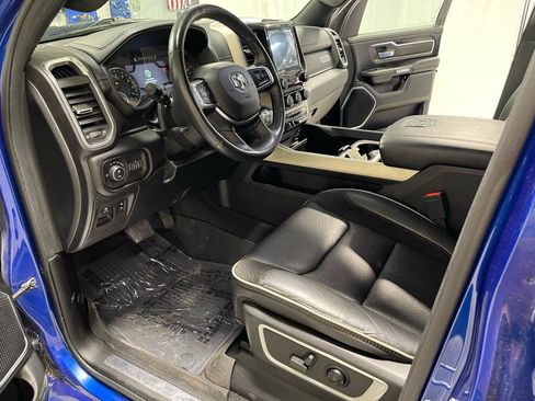 Used 2019 RAM 1500 Laramie w/ Sport Appearance Package AWD/4WD image 15