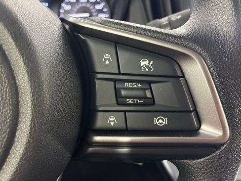 Certified 2025 Subaru Impreza 2.0i image 17