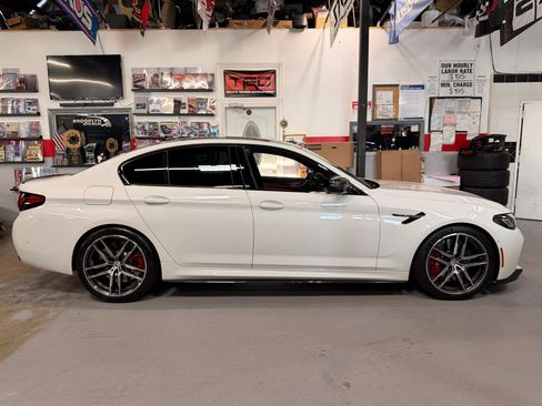 Used 2023 BMW M5 w/ Competition Package AWD/4WD image 4