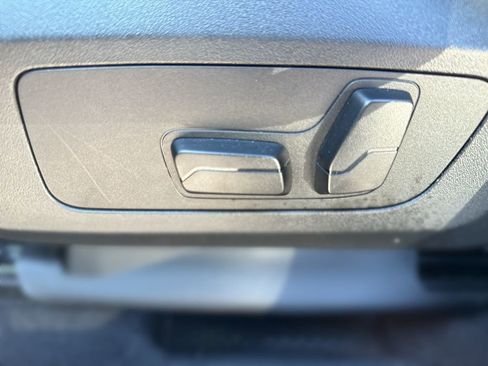 Used 2025 BMW X1 xDrive28i AWD/4WD image 14