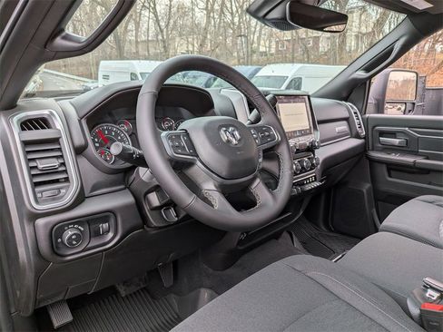 New 2025 RAM 2500 Big Horn image 10