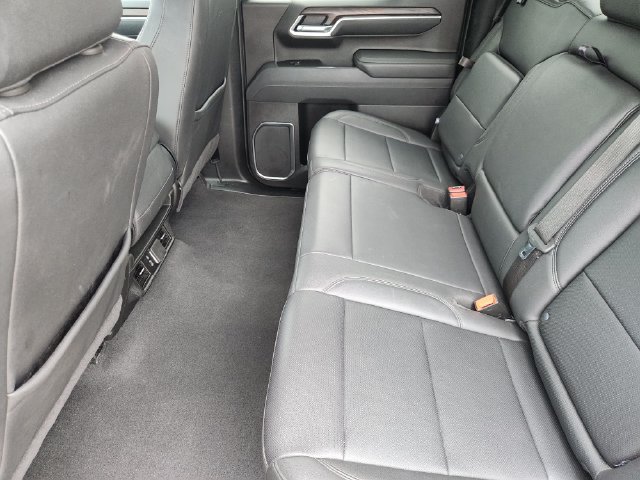 Used 2025 GMC Sierra 1500 SLT RWD image 30