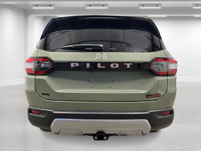 New 2026 Honda Pilot TrailSport image 4