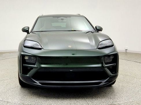 Used 2024 Porsche Macan Turbo Electric AWD/4WD image 2